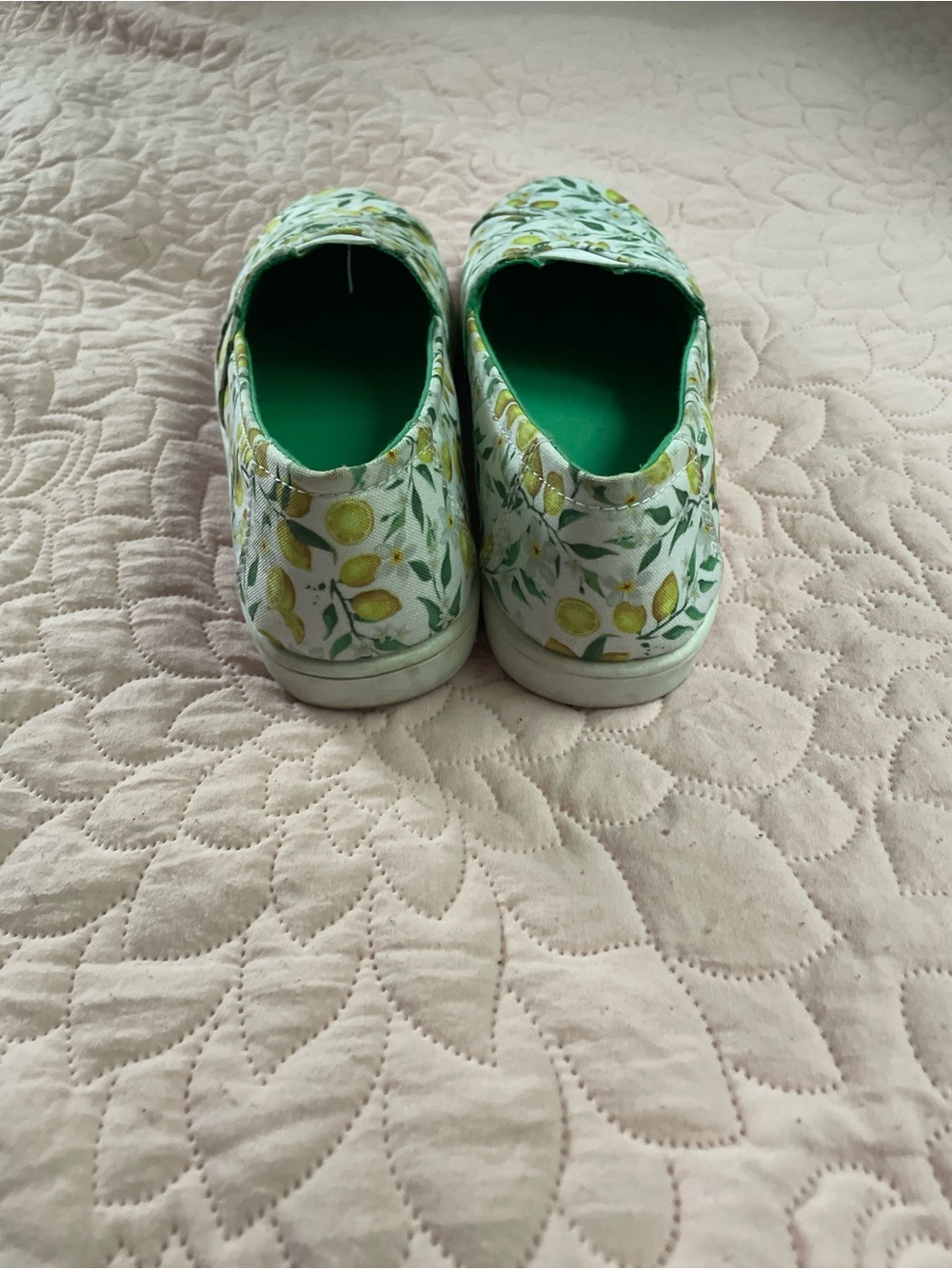 Women’s Lemon Print Slip-On Sneakers - Picture 2 of 4
